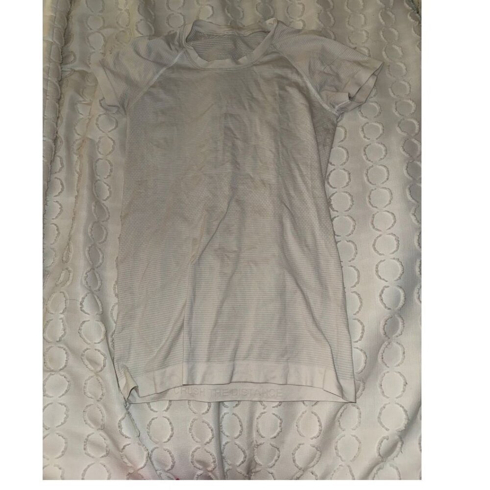 Lululemon Swiftley Tech Short Sleeve - Size 6 - White